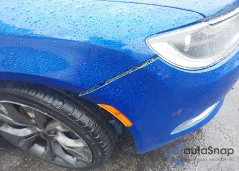 2015 Chrysler 200 S z USA, uszkodzony, nr VIN 1C3CCCBG5FN527287